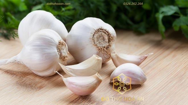 Công dụng của tỏi - dùng tỏi trừ tà