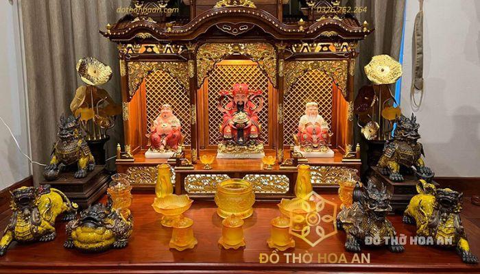Sắp xếp bàn thờ Thần Tiền Thần Tài Thổ Địa đúng cách Sắp xếp bàn thờ Thần Tiền Thần Tài Thổ Địa đúng cách