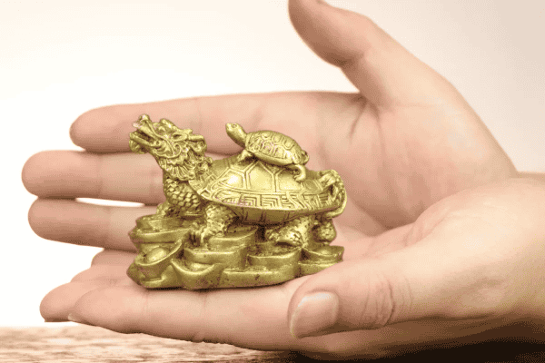 Long Quy Cõng Rùa Con Đồng Phong Thuỷ
