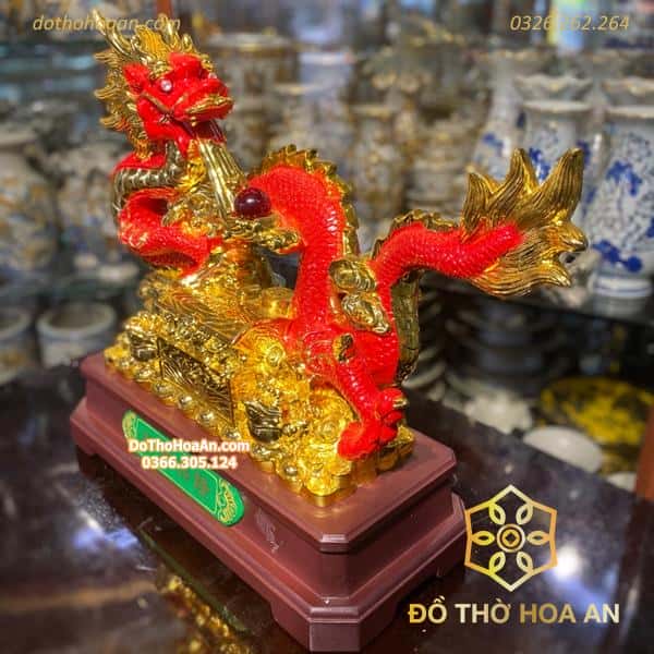 Tượng Rồng Đỏ Cuộn Rương Vàng3