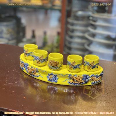 Khay/ Kỷ Nước 5 Chén Men Vàng Hoàng Kim Đắp Nổi
