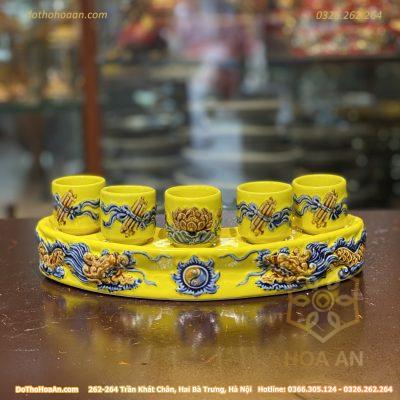 Khay/ Kỷ Nước 5 Chén Men Vàng Hoàng Kim Đắp Nổi