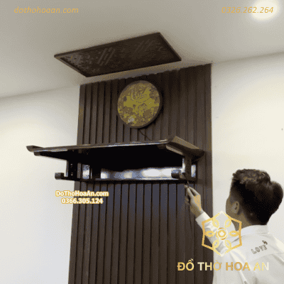 Ban thờ treo tường hiện đại gỗ Sồi màu nâu1