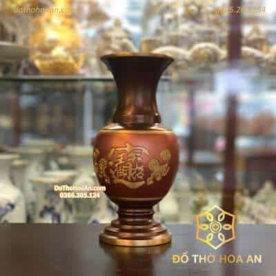Lọ Hoa Đồng Nâu Khắc Chữ Nổi Đài Loan