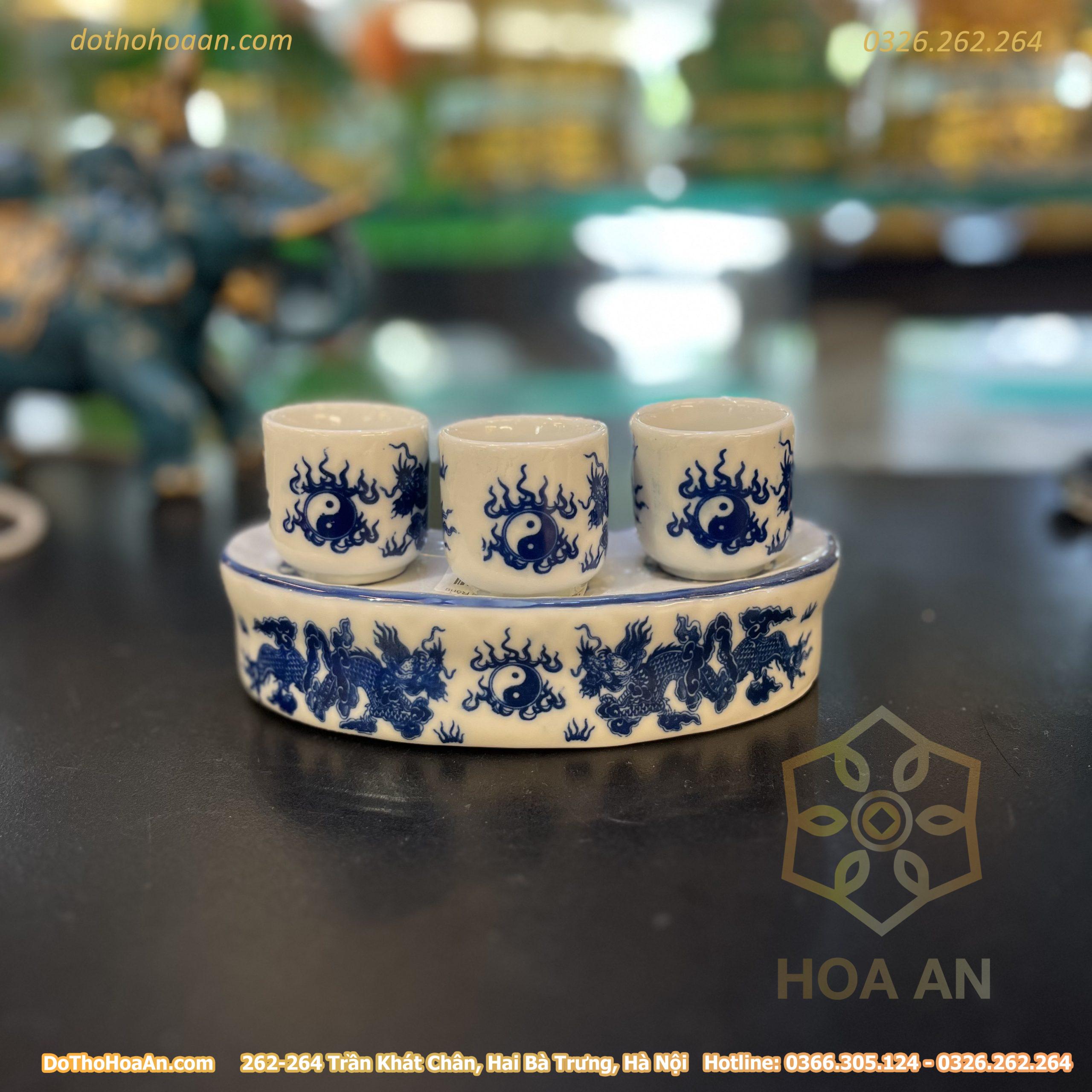 Khay/ Kỷ 3 Chén Nước Rồng Cong Men Lam
