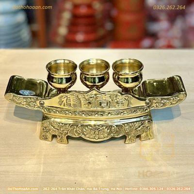 Kỷ Ngai Thờ 3 Chén Đồng Vàng