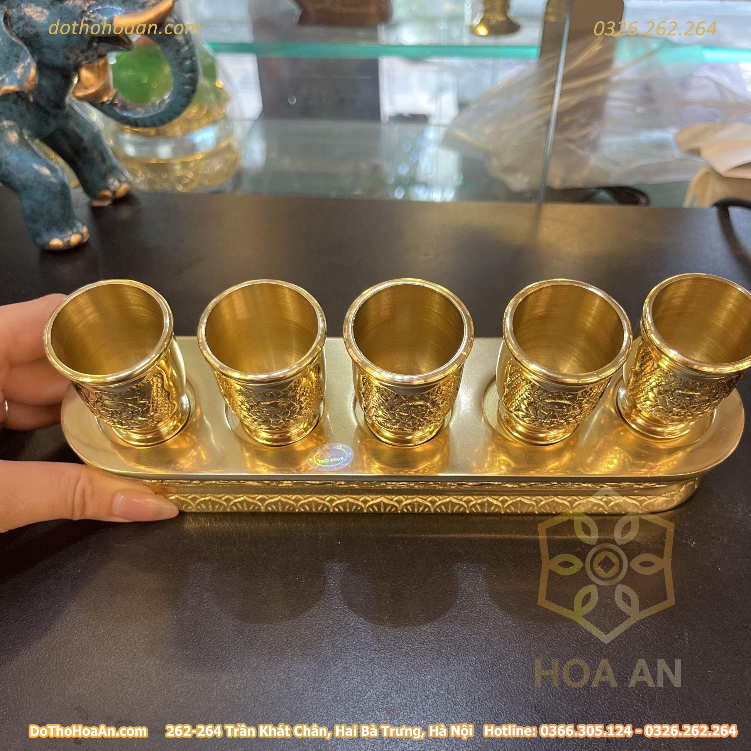 KỷKhay Nước 5 Chén Đồng Vàng (5) Kỷ/Khay Nước 5 Chén Đồng Vàng