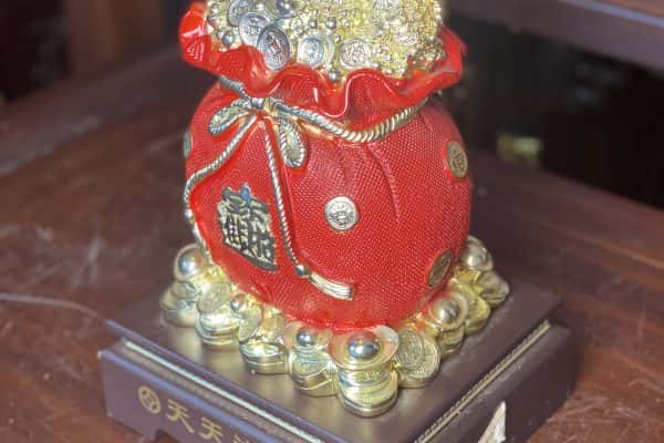 Túi Tiền Vàng Màu Đỏ Chiêu Tài