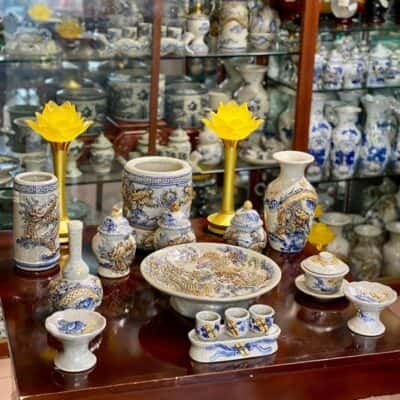 Bộ Đồ Thờ Thần Linh Men Rạn Đắp Nổi BDTTLMR031