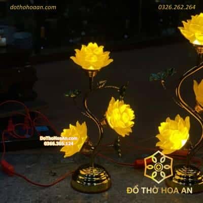 Đèn Thờ Hoa Sen 3 Bông Lưu Ly Thân Cong2