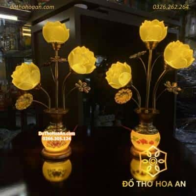 Đèn Thờ Hoa Sen 3 Bông Lưu Ly Thân Ngọc1