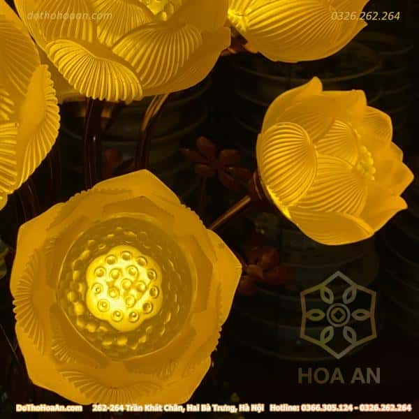 Đèn Thờ Hoa Sen 9 Bông Lưu Ly Thân Sứ4