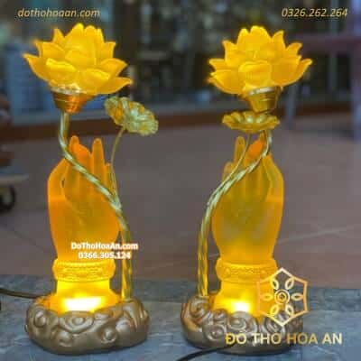 Đèn Thờ Hoa Sen Lưu Ly Tay Phật Cầm Hoa1