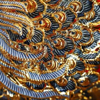 Bình Hút Lộc Công Đào Men Đỏ Đắp Nổi Vẽ Vàng 24K H302