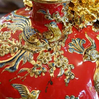 Bình Hút Lộc Công Đào Men Đỏ Đắp Nổi Vẽ Vàng 24K H303