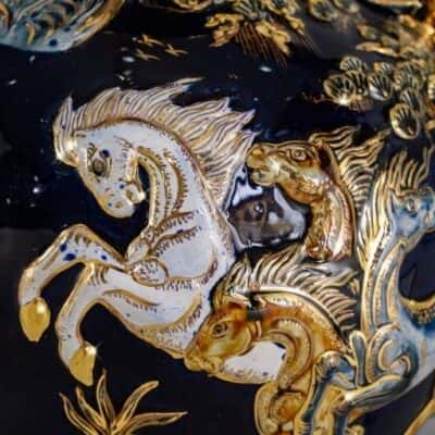 Bình Hút Lộc Mã Đáo Thành Công Men Đen Đắp Nổi Vẽ Vàng 24K H201