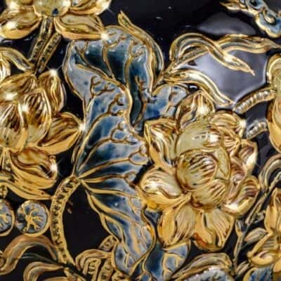 Bình Hút Lộc Thuận Buồm Xuôi Gió Men Đen Đắp Nổi Vẽ Vàng 24K H284