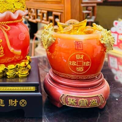 Bồn Tụ Bảo Chiêu Tài Bột Đá Đỏ