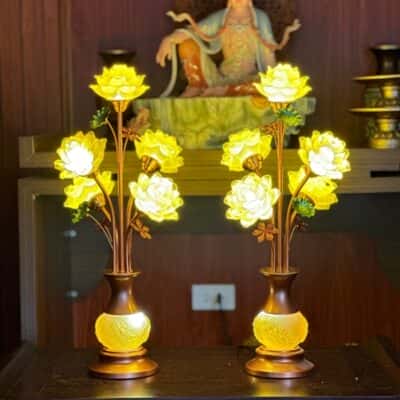 Đèn Thờ Hoa Sen 5 Bông Thân Ngọc Nổi1