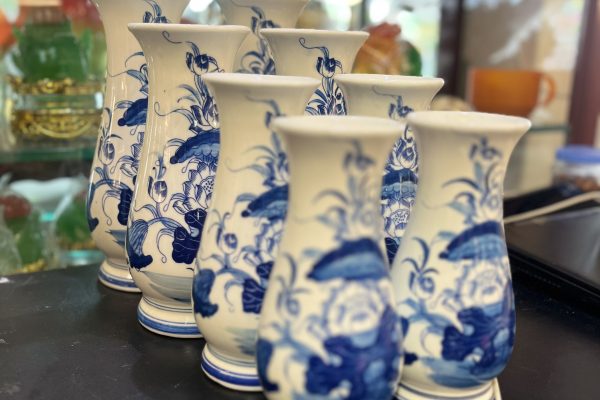 Lọ Hoa Dáng Huệ Hoa Sen Men Trắng