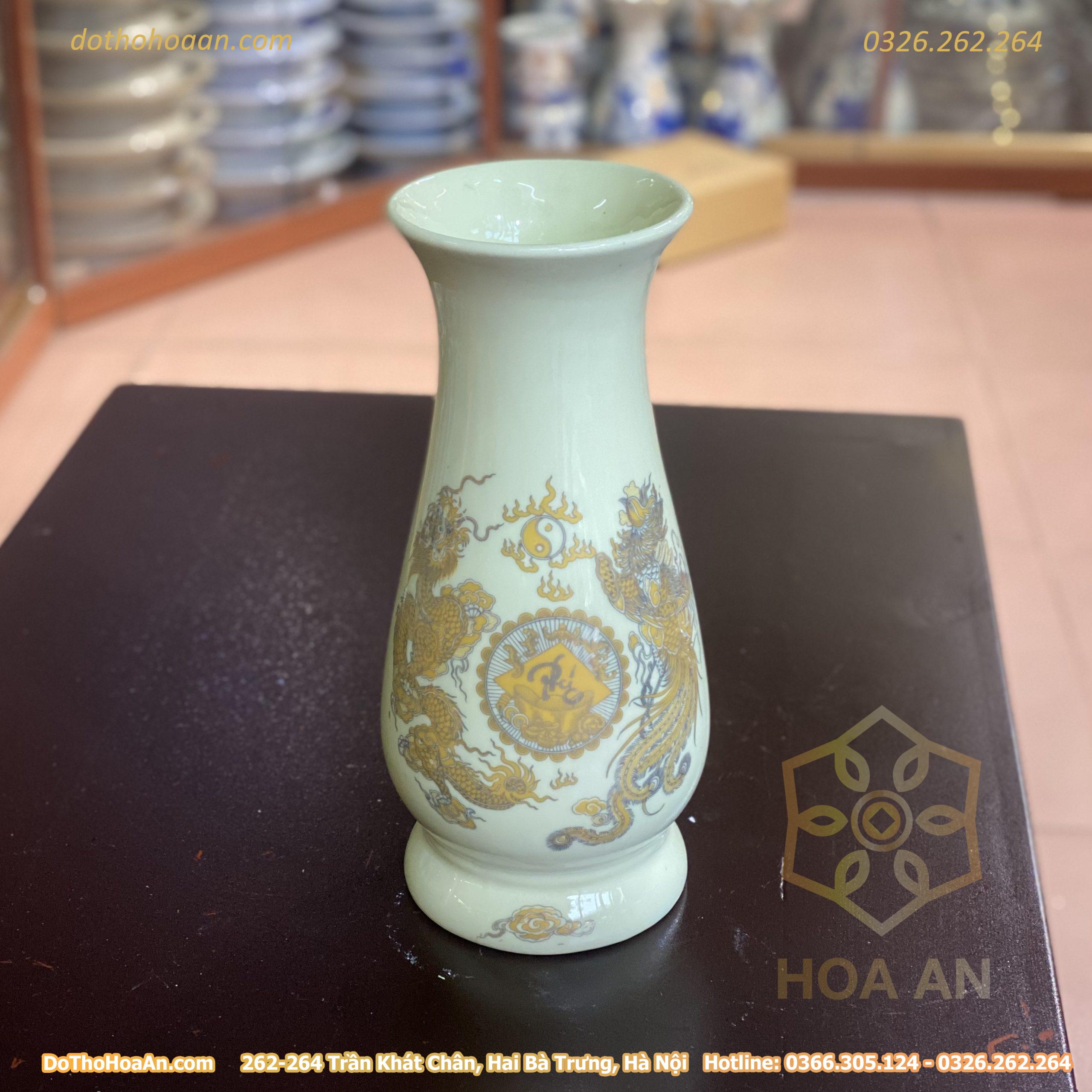 Lọ Hoa Dáng Huệ Men Vàng Ngà (3)