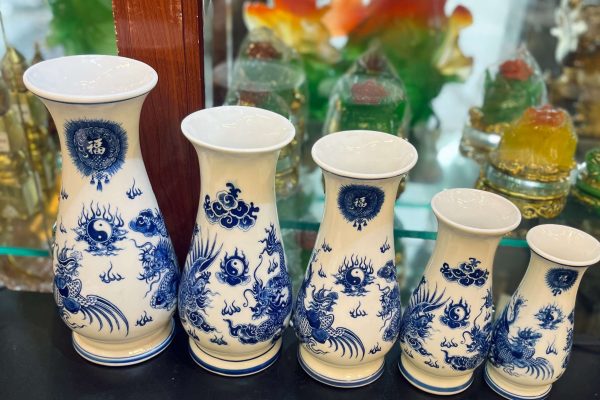 Lọ Hoa Dáng Huệ Rồng Men Trắng