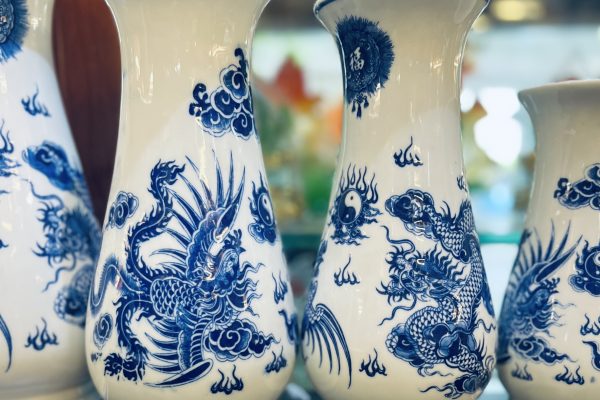 Lọ Hoa Dáng Huệ Rồng Men Trắng