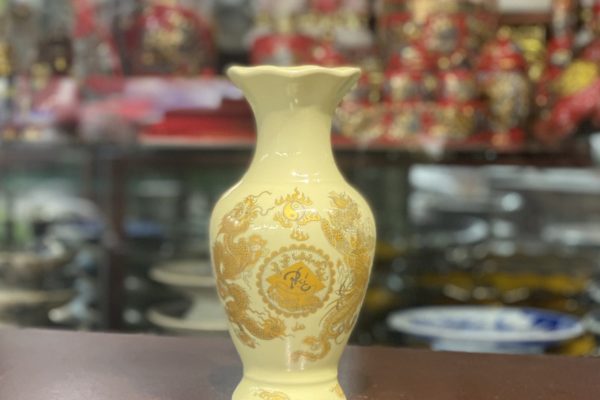 Lọ Hoa Dáng Lục Bình Men Vàng Ngà