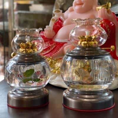 Đèn Dầu Thủy Tinh Trắng Hình Hoa Sen S11