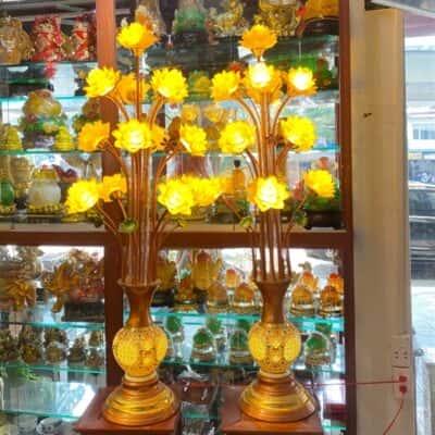 Đèn Thờ Hoa Sen 13 Bông Lưu Ly Thân Sứ