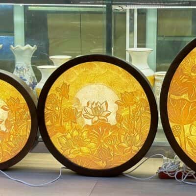 Tranh Hào Quang Trúc Chỉ Mặt Mica