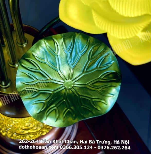 Đèn Thờ 5 Bông Hoa Sen Lưu Ly Thân Ngọc Khuỳnh3 Đèn Thờ 5 Bông Hoa Sen Lưu Ly Thân Ngọc Khuỳnh3
