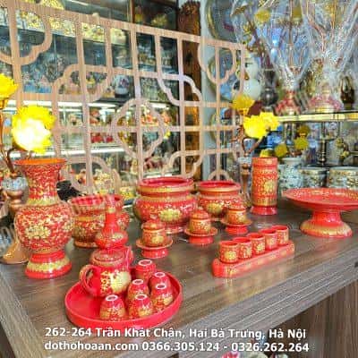 Bộ Đồ Thờ Gia Tiên Sứ Gấm Đỏ