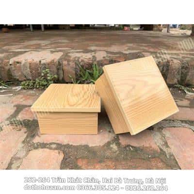 Đế Vuông/ Đôn Gỗ Thông Màu Vàng