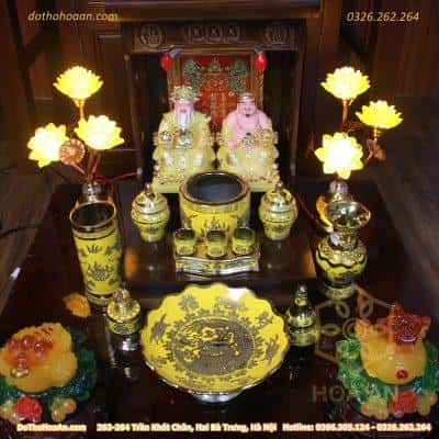 Bộ Ban Thờ Thần Tài Đương Đại Gỗ Xoan Màu Óc Chó Sứ Kim Sa