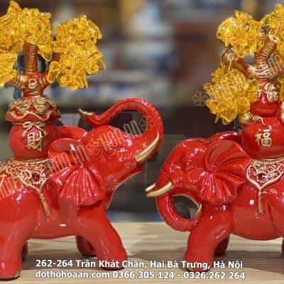 Tượng Voi Phong Thủy Màu Đỏ Kim Tiền