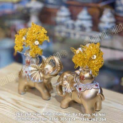 Tượng Voi Phong Thủy Màu Vàng Kim Tiền