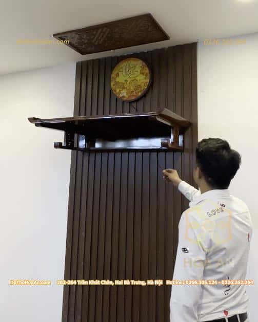 Lắp đặt bàn thờ treo, ốp tường, ám khói và bộ đồ thờ gia tiên đầy đủ – Anh Trung – Timescity