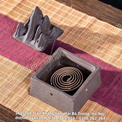 Lư Đốt Trầm Hình Núi Đế Vuông1