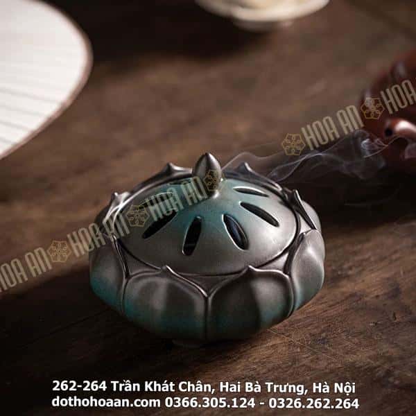 Lư Đốt Trầm Hoa Sen Sứ1