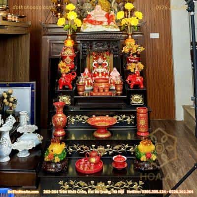 Bộ Bàn Thờ Thần Tài Hiện Đại Gỗ Sồi Triện Sen Dát Vàng Màu Nâu Sứ Gấm Đỏ