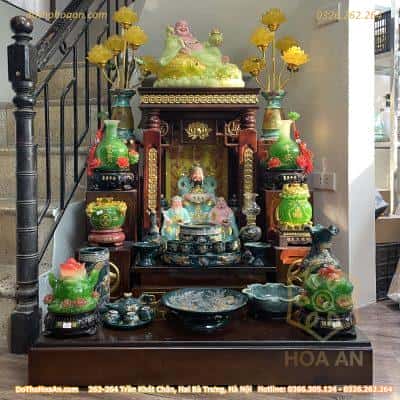 Bộ Bàn Thờ Thần Tài Hiện Đại Gỗ Sồi Trụ Đồng Tiền Sứ Xanh Lục Bảo