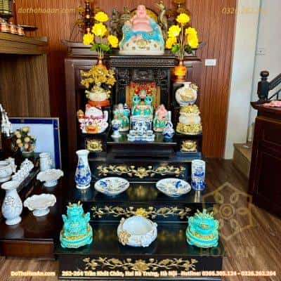 Bộ Ban Thờ Thần Tài Hiện Đại Kết Hợp Kệ 3 Tầng Sứ Men Lam Vẽ Vàng 24K