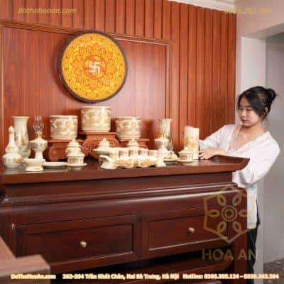 Bộ Đồ Thờ Gia Tiên Men Vàng Ngà