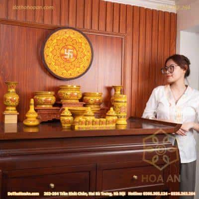 Bộ Đồ Thờ Gia Tiên Sứ Gấm Vàng BTGTSGV3