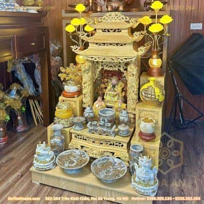 Bộ Ban Thờ Thần Tài Gỗ Pơmu 3 Mái Cột Rồng Sứ Men Rạn Vẽ Vàng1