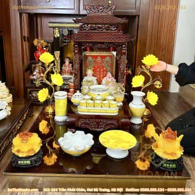 Bộ Ban Thờ Thần Tài Gỗ Xoan 2 Mái Chùa Màu Nâu Sứ Vân Đá Vàng