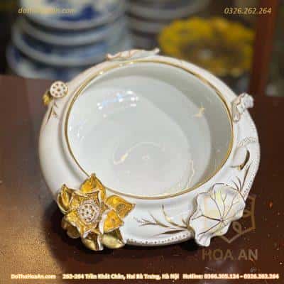 Bát Thả Hoa/ Bát Minh Đường Tụ Thuỷ Liên Hoa Men Trắng Vẽ Vàng Màu Trắng