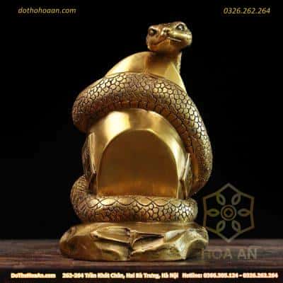 Rắn Đồng Ôm Thỏi Vàng Phong Thủy