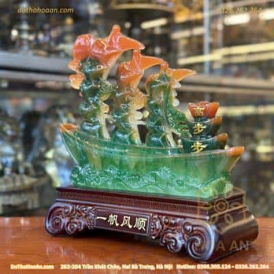 Thuyền buồm ngọc bích2